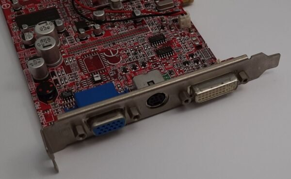 Gigabyte GV-9000 pro AGP Grafikkarte (Radeon 9000, 64MB, 2002) - Image 3
