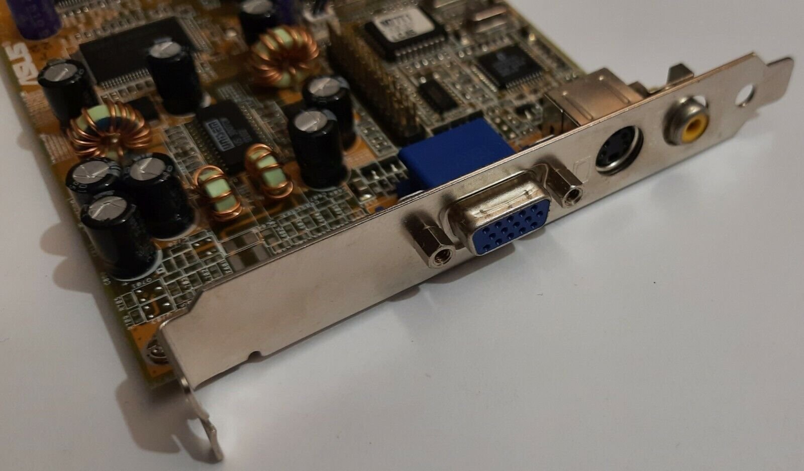 ASUS V7700 AGP Grafikkarte (nvidia GeForce2 GTS, 32MB DDR, retro, 2001) - Image 3