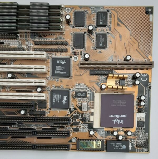 Gigabyte GA-586ATV Sockel 7 ISA retro Mainboard + Pentium 133MHz + 32MB RAM - Image 3