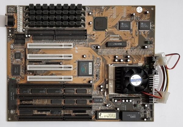 SOYO SY-5TF5 Sockel 7 i430HX ISA retro Mainboard + Pentium MMX200MHz + 32MB RAM