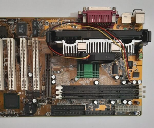 Shuttle AB61 Slot 1 AGP ISA retro Mainboard + Pentium III 500MHz + 256MB RAM - Image 3