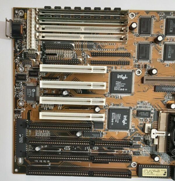 Gigabyte GA-586ATV Sockel 7 ISA Mainboard + Intel Pentium 133MHz + 32 MB EDO-RAM - Image 2
