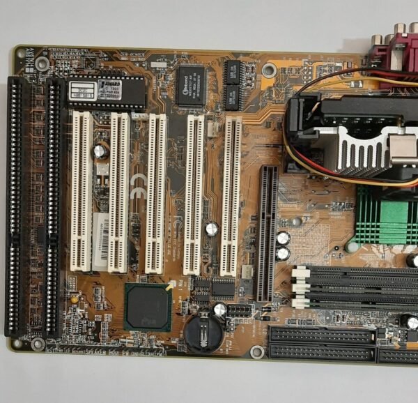 Shuttle AB61 Slot 1 AGP ISA retro Mainboard + Pentium III 500MHz + 256MB RAM - Image 2