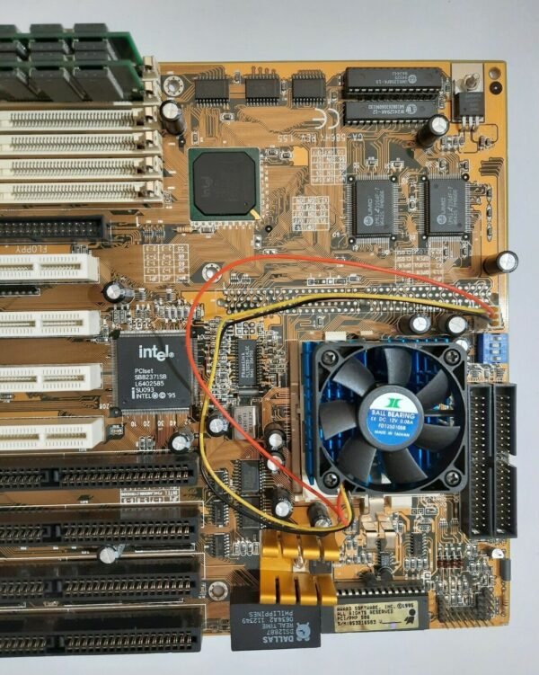 Gigabyte GA-586HX Sockel 7 ISA retro Mainboard + Pentium 200MHz + 128MB RAM - Image 3