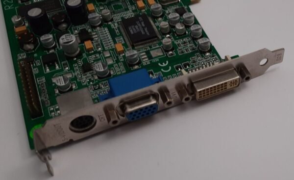 Jetway R200A AGP Grafikkarte (ATI Radeon 8500, 64MB, DVI, 2001) - Image 3
