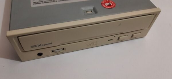 Goldstar GCD-R580B 8x IDE CD-ROM-Laufwerk (retro, 1996)