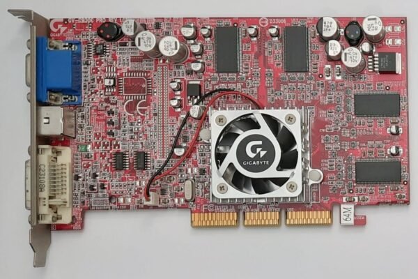 Gigabyte GV-9000 pro AGP Grafikkarte (Radeon 9000, 64MB, 2002)