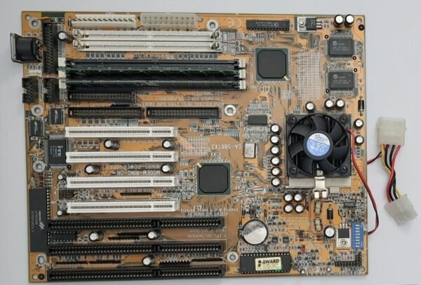 Gigabyte GA-586TX3 i430TX Sockel 7 ISA retro Mainboard + AMD K6 233MHz + 64MB