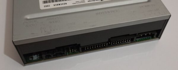 LG GCR-8523B 52x IDE CD-ROM-Laufwerk (retro, 2003) - Image 3