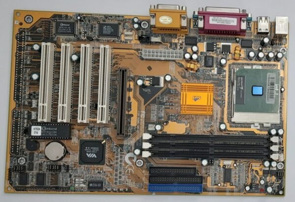 Elitegroup P6VAP-A+ Sockel 370 AGP retro Mainboard + Pentium III 800MHz