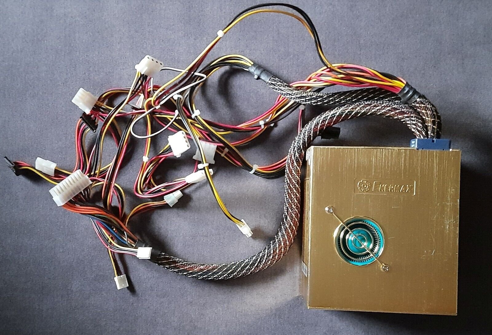 Enermax Coolergiant EG485AX-VHB(W) 480W Retro ATX Netzteil