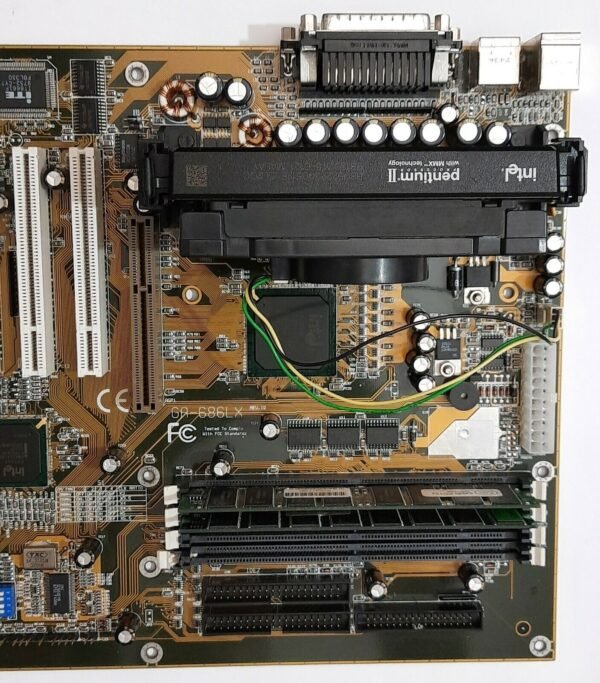 Gigabyte GA-686LX Slot 1 AGP ISA Mainboard + Intel Pentium II 300MHz + 128MB RAM - Image 3