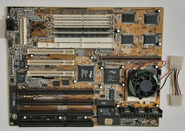 Biostar MB-8500TUR-A Sockel 7 ISA Mainboard + Intel Pentium 150MHz + 32MB RAM