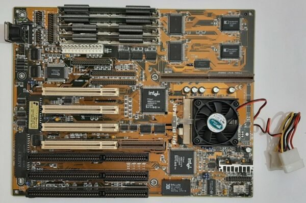 ASUS P/I-P55TP4N Sockel 7 ISA Mainboard + Intel Pentium 133MHz + 32MB RAM