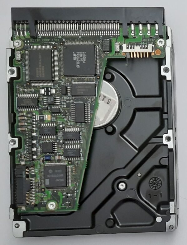 IBM H3256-A3 IDE Festplatte (256MB, retro, 1993) - Image 2