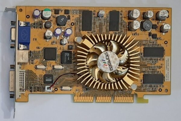 Prolink Pixelview GeForce4 Ti 4200 AGP Grafikkarte (nvidia, MVGA-NVG25GA, 128MB)