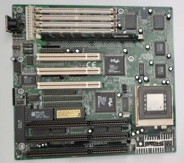 Shuttle HOT-555 Sockel 7 ISA retro Mainboard + Pentium MMX 166MHz + 32MB RAM