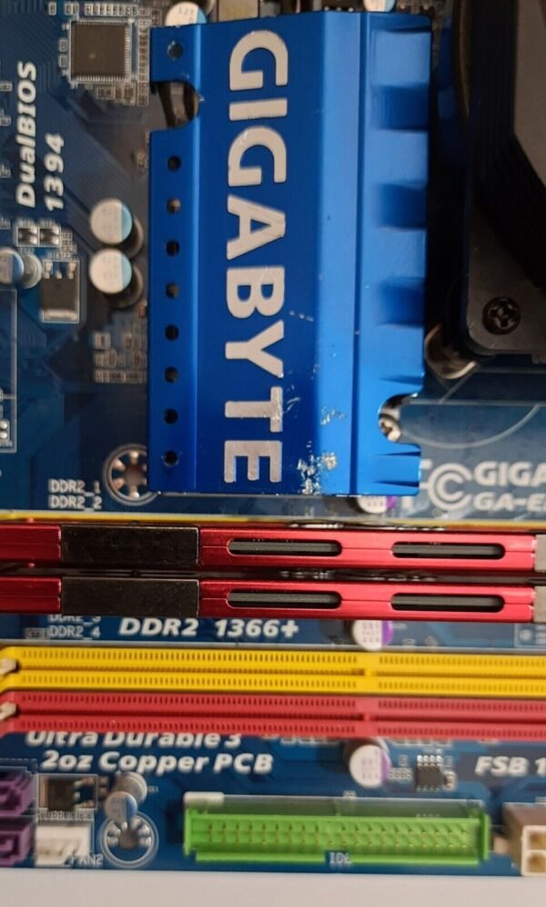 Gigabyte GA-EP45-UD3P LGA775 Mainboard + Intel Core 2 Duo E6600 + 2GB RAM - Image 4