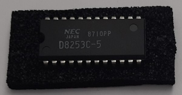 NEC D8253C-5 (Programmable Interval Timer, IBM XT/5160 Chipsatz, retro)