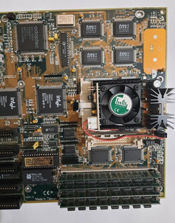 IWILL P54TSW2 Sockel 7 ISA SCSI retro Mainboard + Pentium 166MHz + 64MB RAM - Image 3