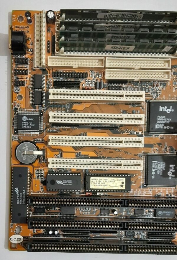 PCChips A101 Sockel 7 ISA Mainboard + AMD K6 200MHz + 48MB RAM - Image 2