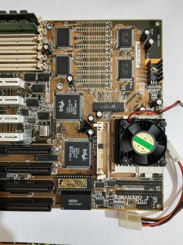 Gigabyte GA-586ATM/P Sockel 7 ISA retro Mainboard + Pentium 133 + 32MB EDO-RAM - Image 3