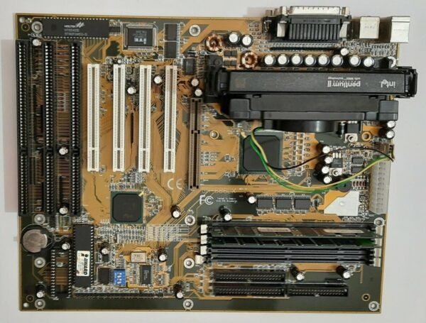 Gigabyte GA-686LX Slot 1 AGP ISA Mainboard + Intel Pentium II 300MHz + 128MB RAM