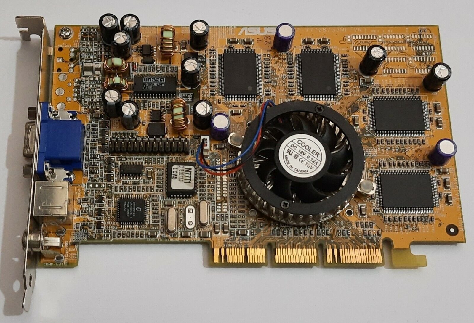 ASUS V7700 AGP Grafikkarte (nvidia GeForce2 GTS, 32MB DDR, retro, 2001) - Image 2