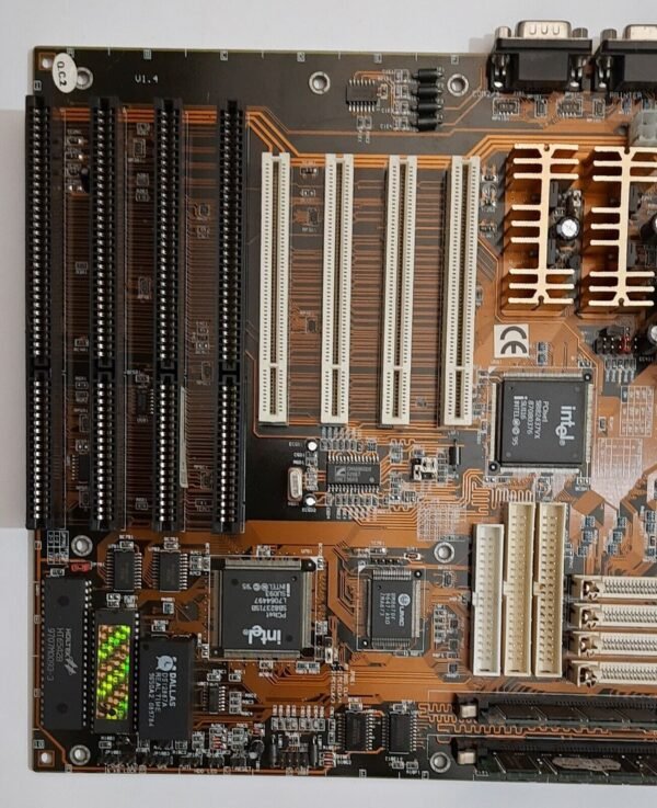 PCChips M536 i430VX Sockel 7 ISA retro Mainboard + Pentium MMX 200MHz + 64MB RAM - Image 2