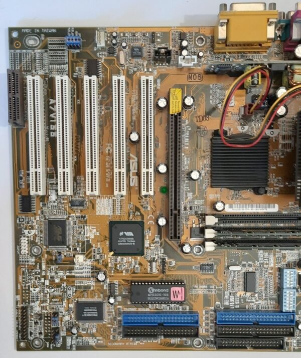 ASUS A7V133 Sockel A  AGP Mainboard + AMD Athlon 1400MHz + 512MB SD-RAM - Image 2