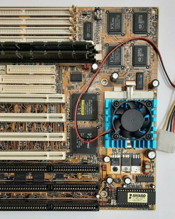PCChips M537 Sockel 7 ISA Mainboard + Intel Pentium MMX 166MHz + 64MB SD-RAM - Image 3