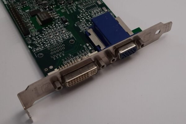 Matrox Millennium G450 AGP Grafikkarte (G45+MDVA16D/OEM, DVI, 16MB, 2002) - Image 3