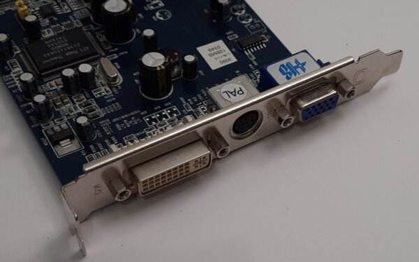 HIS ExcalibuR L78-17-C VIVO AGP Grafikkarte (ATI Radeon 9200, 128MB, 2003) - Image 3