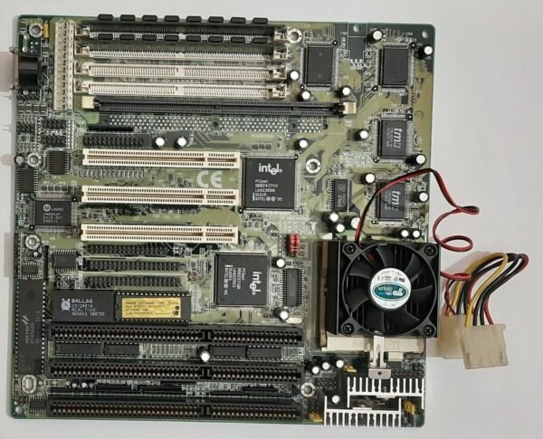 Shuttle HOT-555 Ver. 1.52 Sockel 7 ISA Mainboard + Pentium 150MHz + 32MB EDO RAM
