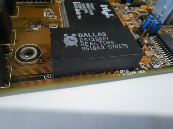 ASUS P/I-P55TP4N Sockel 7 ISA retro Mainboard + Intel Pentium 133MHz + 32MB RAM - Image 4