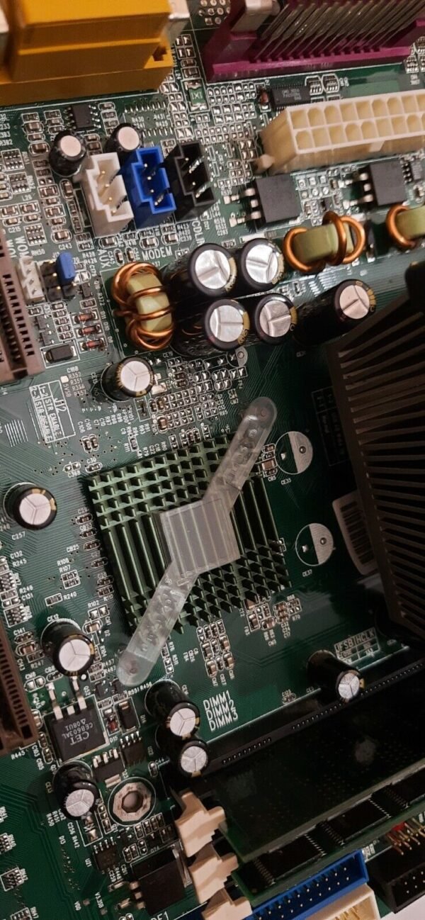 QDI KinetiZ 7T Sockel A retro AGP Mainboard + AMD Athlon 800MHz + 768MB SD-RAM - Image 4