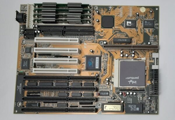 SOYO SY-5TF2 Sockel 7 ISA retro Mainboard + Intel Pentium 133MHz + 32MB RAM