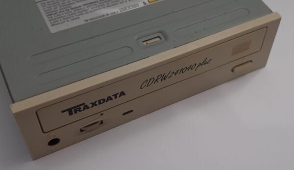 TraxData CDRW241040Plus IDE CD-Brenner (24x10x40x, retro, 2001)