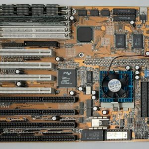 Gigabyte GA-586HX 1.56 Sockel 7 ISA retro Mainboard + Pentium MMX 233MHz + 64MB