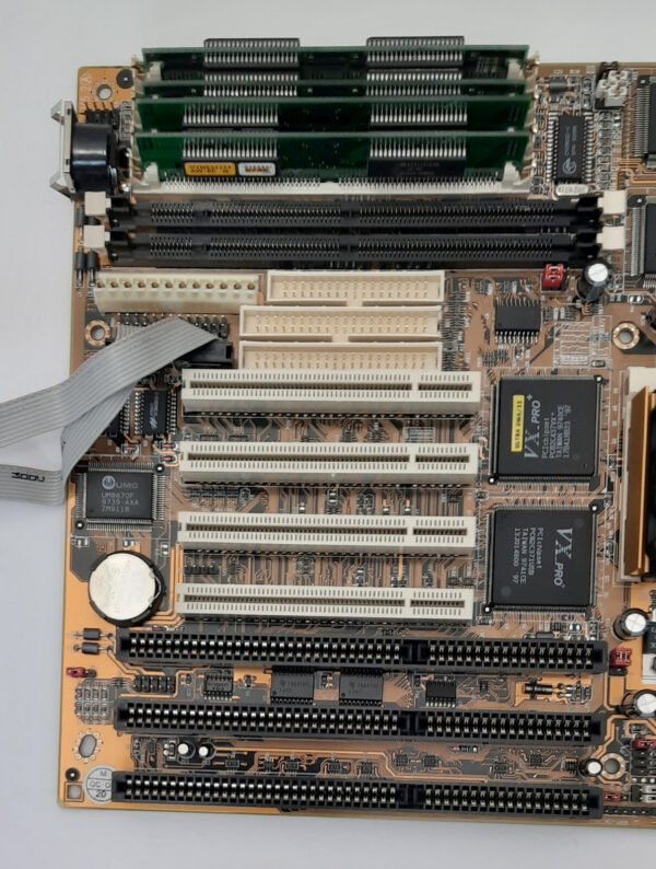 PCChips M537DMA33 Sockel 7 ISA retro Mainboard + Pentium MMX 166MHz + 32MB RAM - Image 2