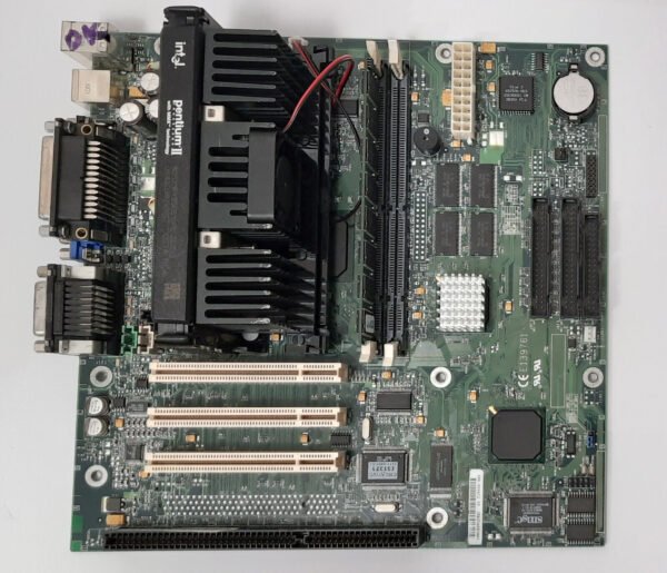 Intel RC440BX Slot 1 AGP ISA retro Mainboard + Pentium II 350MHz + 128MB SD-RAM