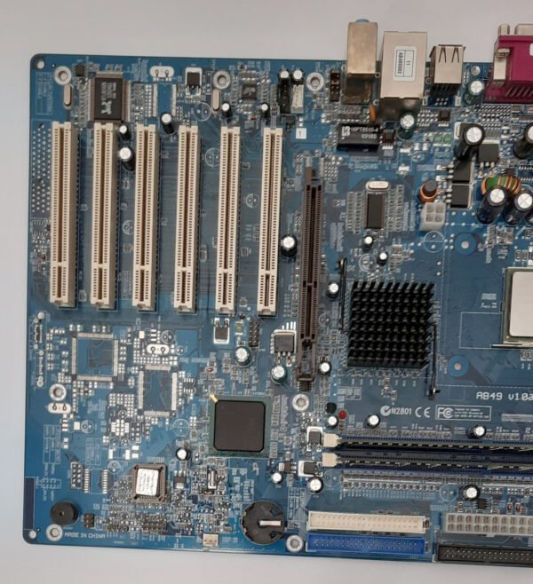 Shuttle AB49 Sockel 478 AGP retro Mainboard + Celeron 2.0GHz + 512MB RAM - Image 2