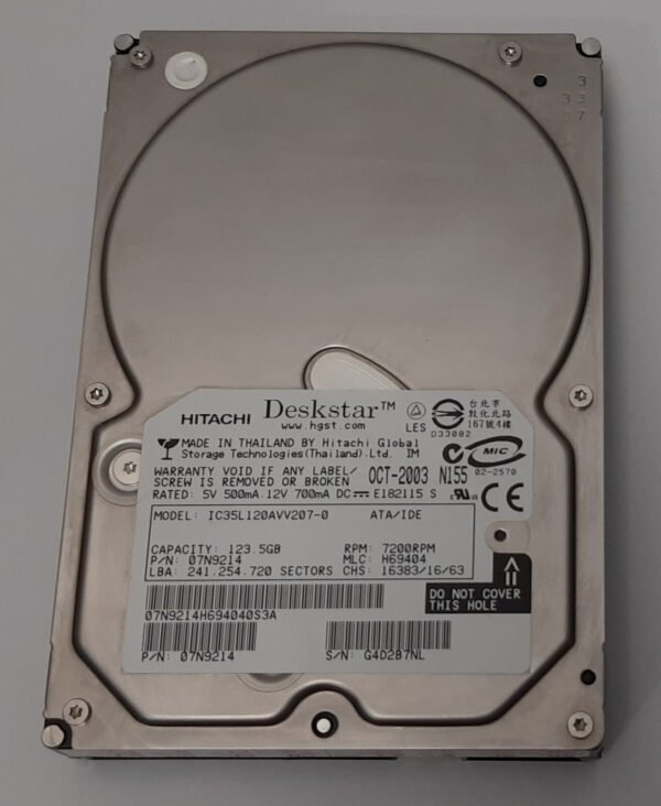 Hitachi Deskstar IC35L120AVV207-0 IDE Festplatte (123GB, 7200U/min, retro, 2003)