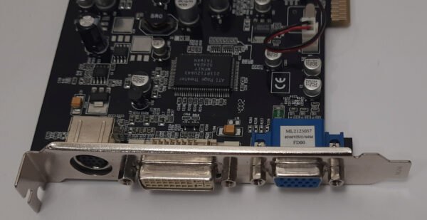 Manli Radeon 8500 VIVO AGP Grafikkarte (ATI, 64MB, retro, 2003) - Image 3