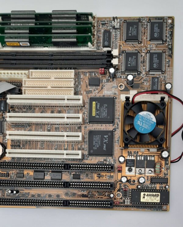 PCChips M537DMA33 Sockel 7 ISA retro Mainboard + Pentium MMX 166MHz + 32MB RAM - Image 3