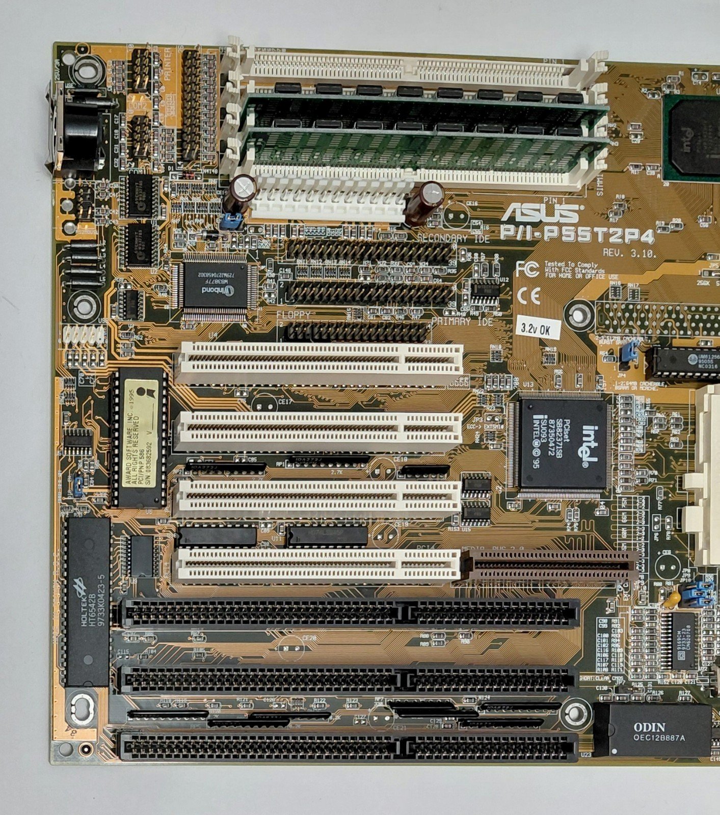 e80599f56c0f10a8a026d6671094c640